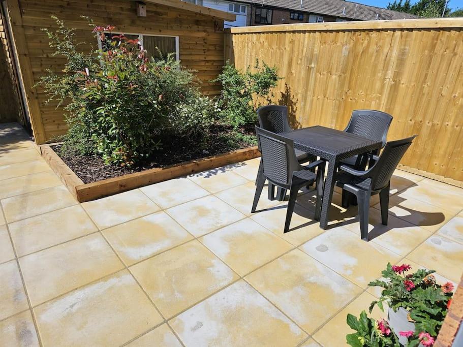 בירקנהד Prenton House, 3Br Close To Liverpool מראה חיצוני תמונה